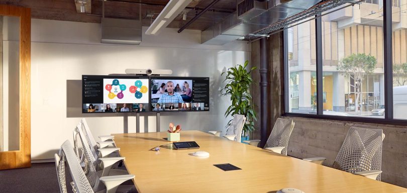 Logitech-GVCC-LIFE-Large-Room-5953-v01-MSFTedit